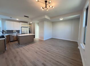 1531 W 18th St #3A, Chicago, IL 60608