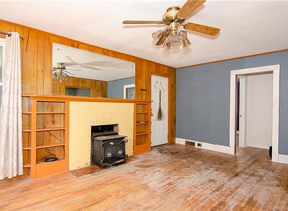 5th image of 110 Dove Haven Ln