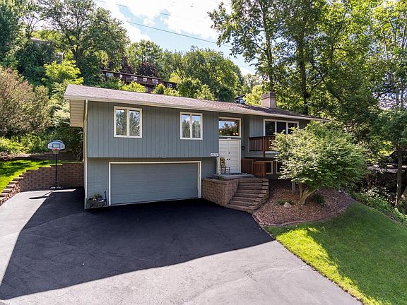 2nd image of W5721 Sherwood DRIVE