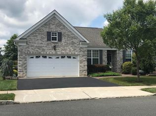 34 Colchester Dr, Jackson, NJ 08527