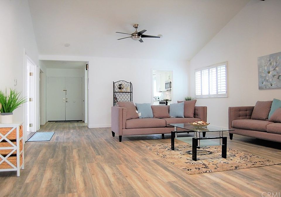 1st image of 1253 Cabrillo Park Dr