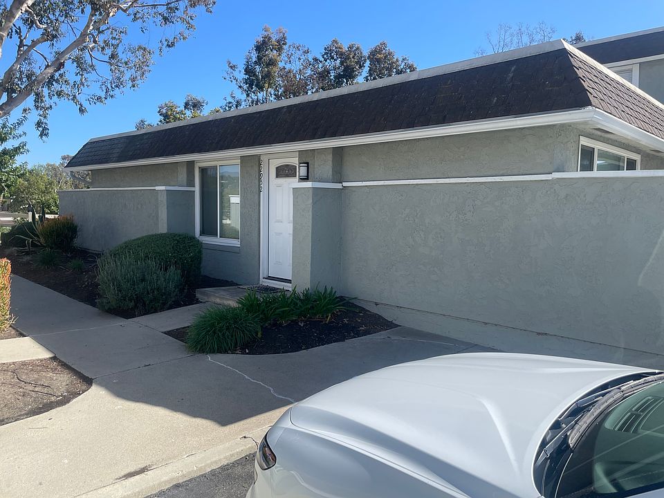 Welcome to 22952 Via Pimiento in Mission Viejo