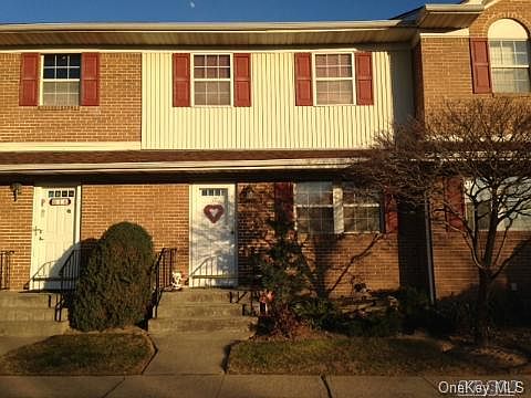 1st image of 815 Franklin Avenue #17