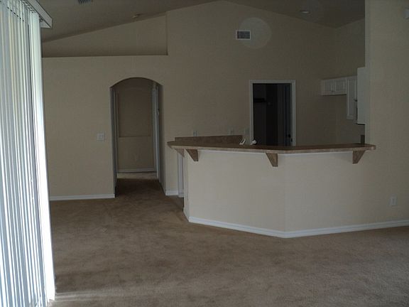 5th image of 1816 Rush Ave