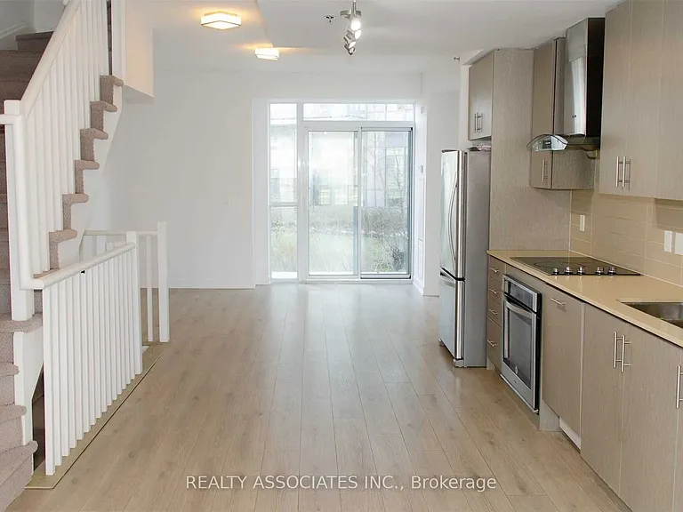 215 Bonis Ave #Townhouse 19 — Photo 3