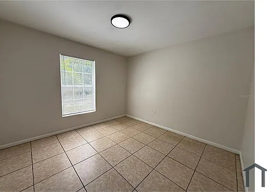 6104 SW 12th Pl — Photo 6