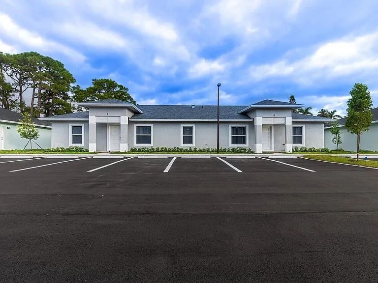3901 Gulfstream Rd #2B — Photo 2