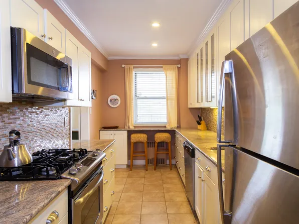 162-41 Powell Cove Boulevard image 15 of 25