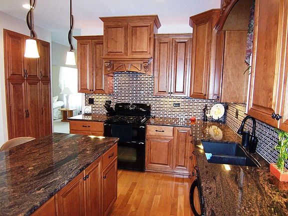 4th image of 1419 Saddleridge Pl