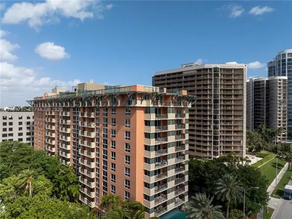 2951 S Bayshore Dr #717, Miami, FL 33133