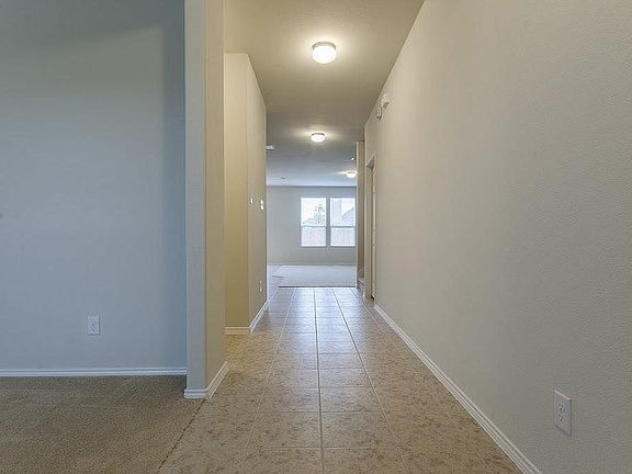 4th image of 1812 Gayla Creek Dr