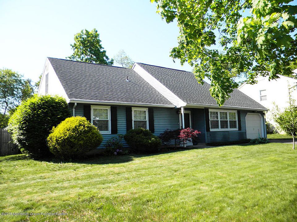 1st image of 575 Leawood Ave