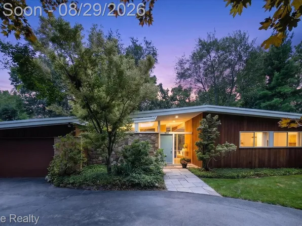 4123 Meadow Way, Bloomfield Hills, MI 48301