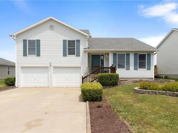 1717 Sunrise Dr, Warrensburg, MO 64093