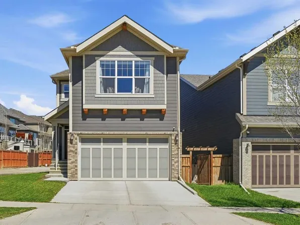 393 E Masters Ave SE, Calgary, AB T3M 2N7
