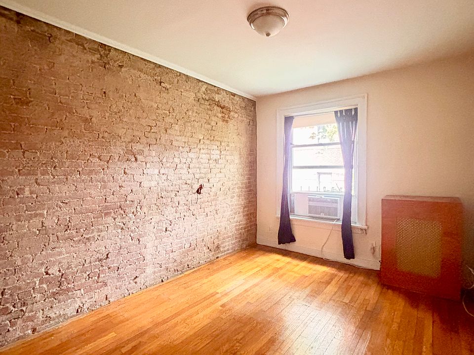 1st image of 7 Montague Ter APT 5A