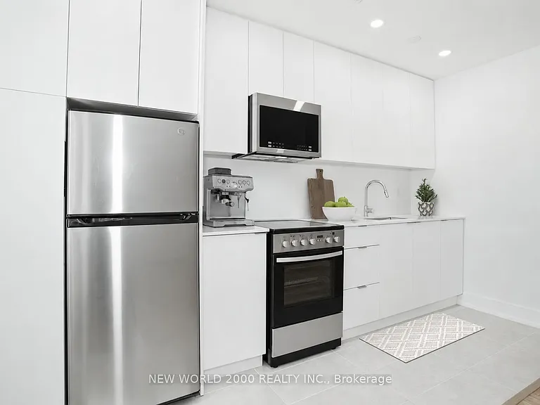 49 Glen Elm Ave #117 — Photo 1