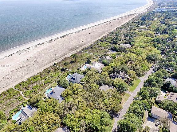 5th image of 79 S Port Royal Dr