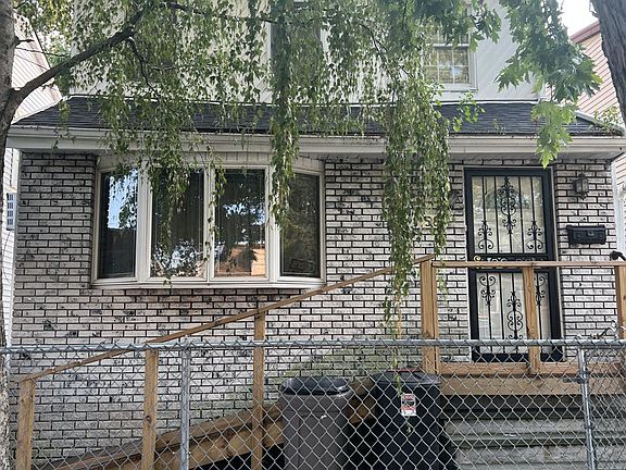 4th image of 1158 E 88th St