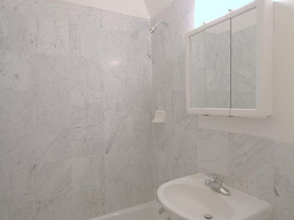 5th image of 58 E 80th St APT 1A
