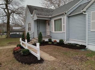 100 Sutton Ave, Waverly, TN 37185