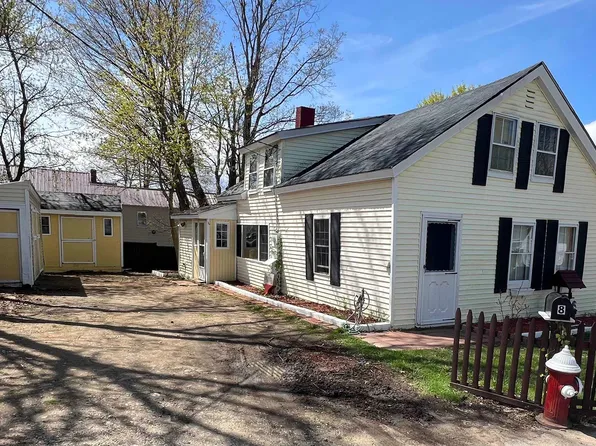 8 Oak Street, Pittsfield, NH 03218