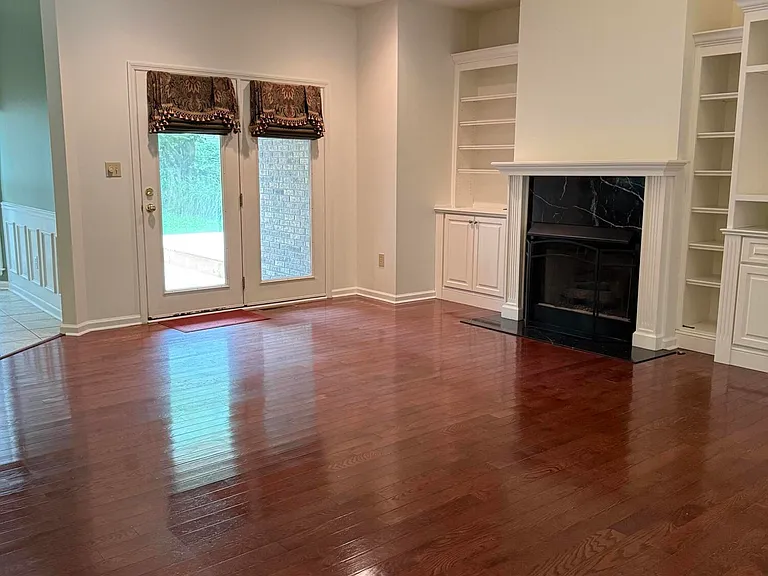 3652 Fair Ridge Dr — Photo 3