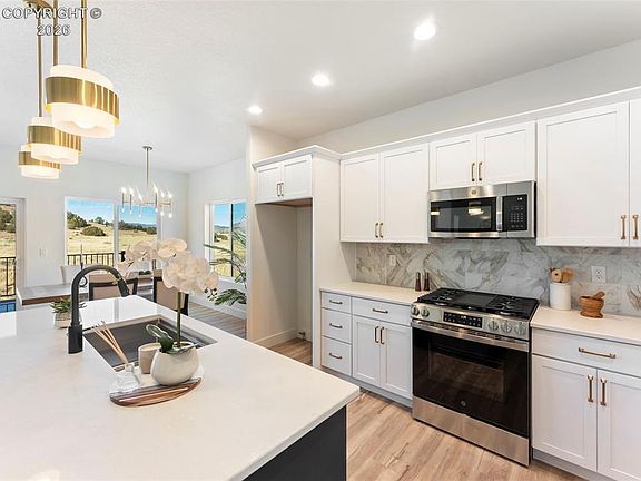 3rd image of 189 High Meadows Dr