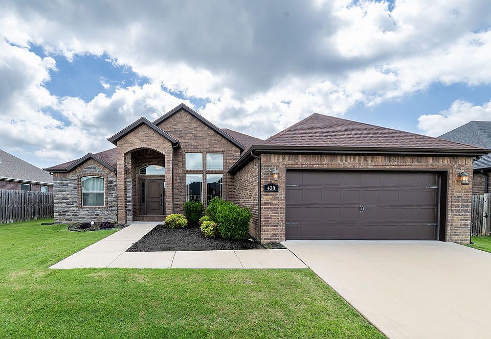1st image of 420 N Lone Jack Dr