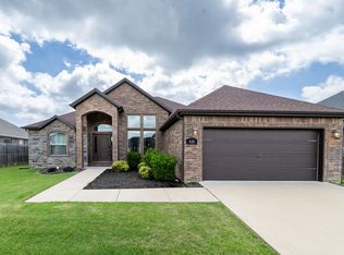 420 N Lone Jack Dr, Fayetteville, AR 72704