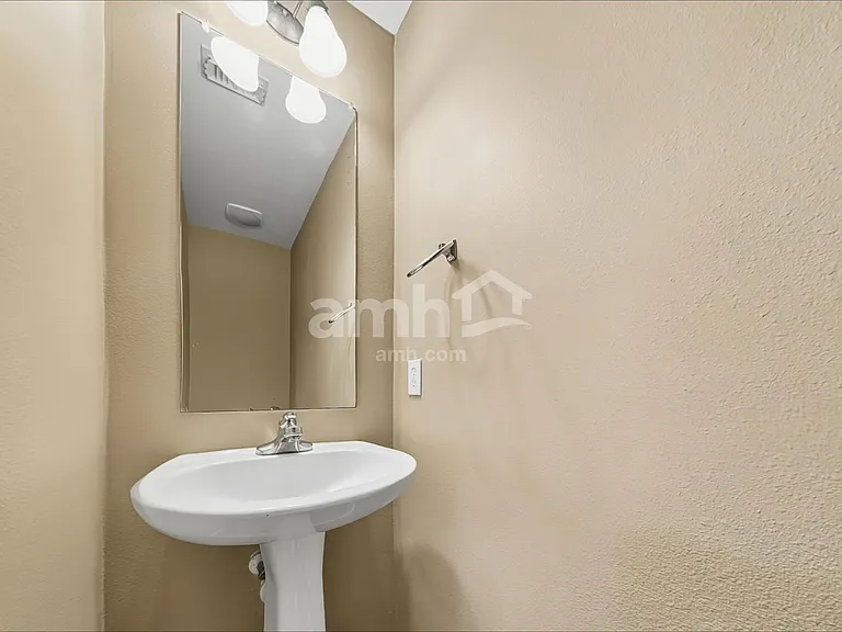 4934 Trailing Clover Ct — Photo 9