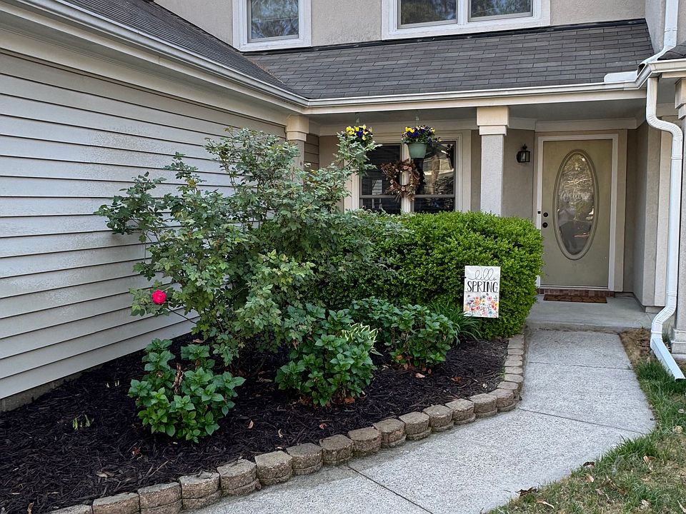 1st image of 308 Esplanade Pl