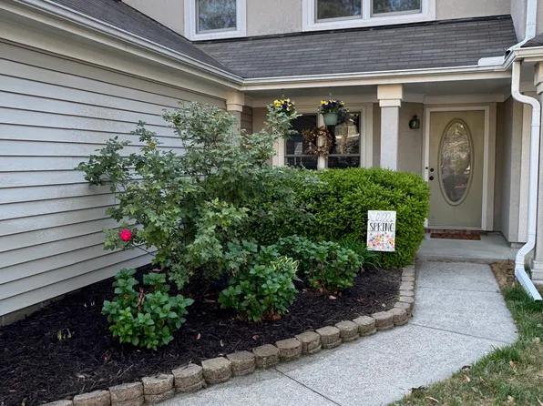 308 Esplanade Pl, Chesapeake, VA 23320