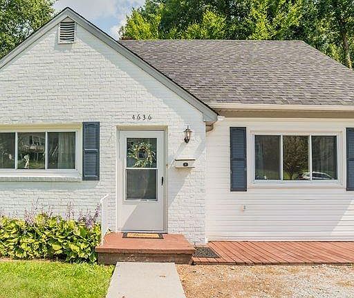 3rd image of 4636 Fairmont Ave