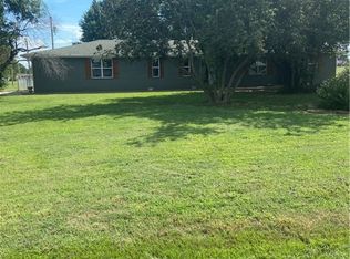 2904 E Shawntel Smith Blvd, Muldrow, OK 74948