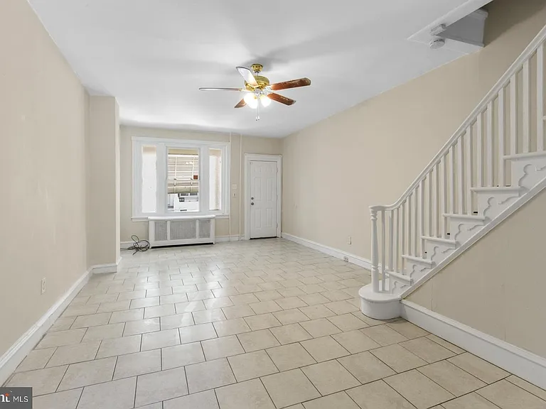 2323 E Cambria St — Photo 4
