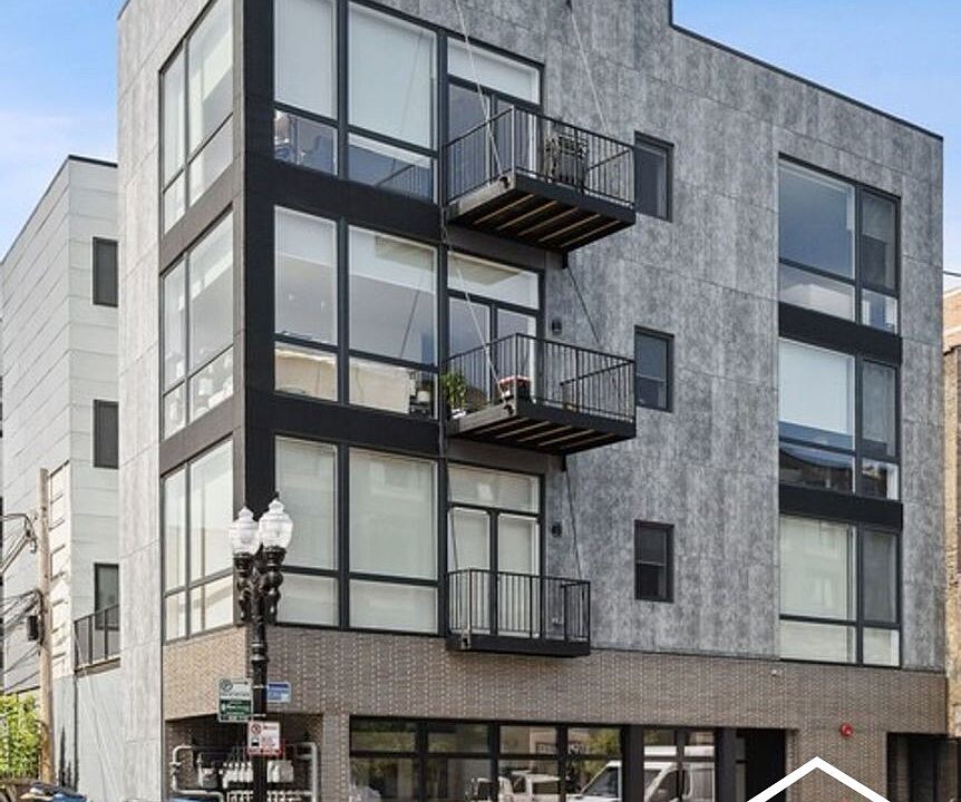 1st image of 4410 Dnp N Clark St #209
