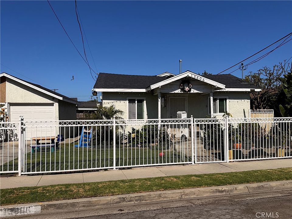 2nd image of 13606 S Largo Ave