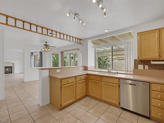 5th image of 9424 Rolling Ridge Ln