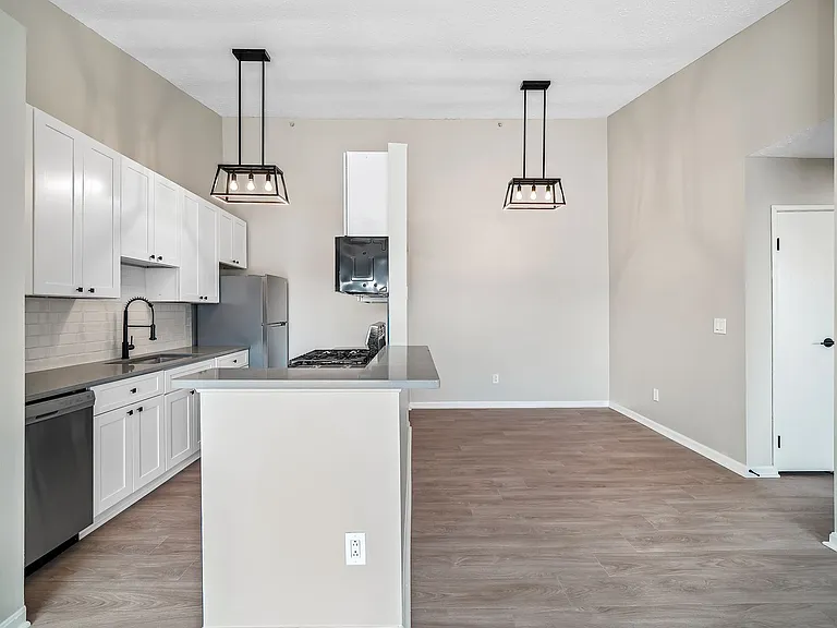 Cherry Tree Village Apartments — Photo 177