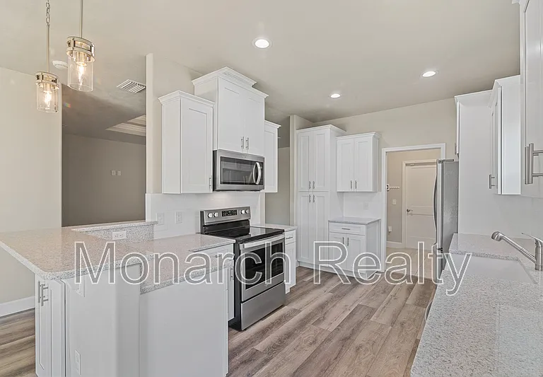 1689 SW 71st Cir — Photo 14