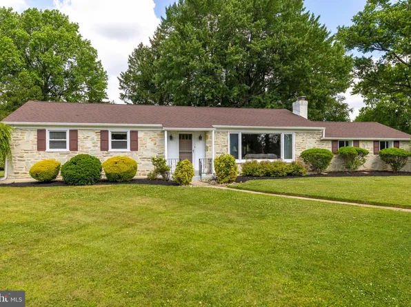 3882 Whitman Rd, Huntingdon Valley, PA 19006