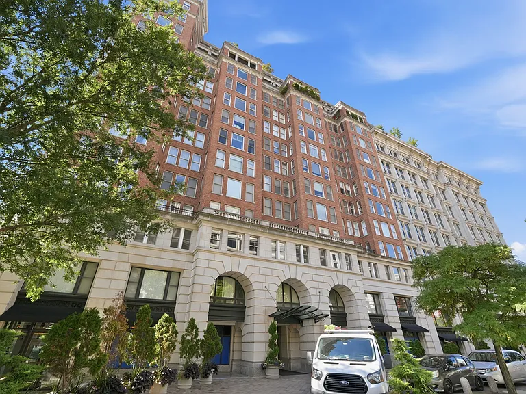 601 Pennsylvania Ave NW #211 — Photo 21