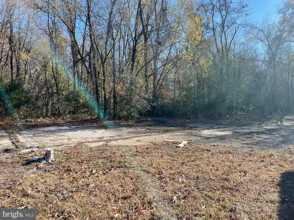 Cedar Ln, Indian Head, MD 20640
