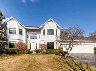 212 Thompson Blvd, Buffalo Grove, IL