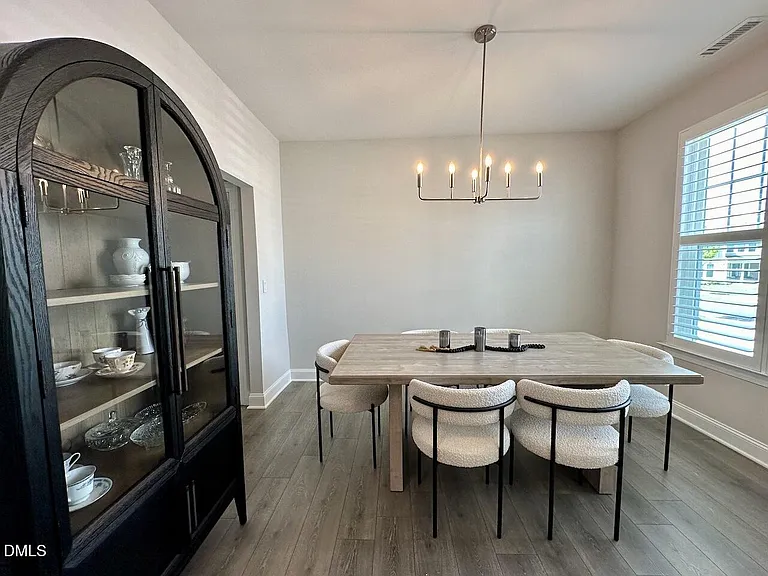111 Cressida Woods Dr — Photo 9