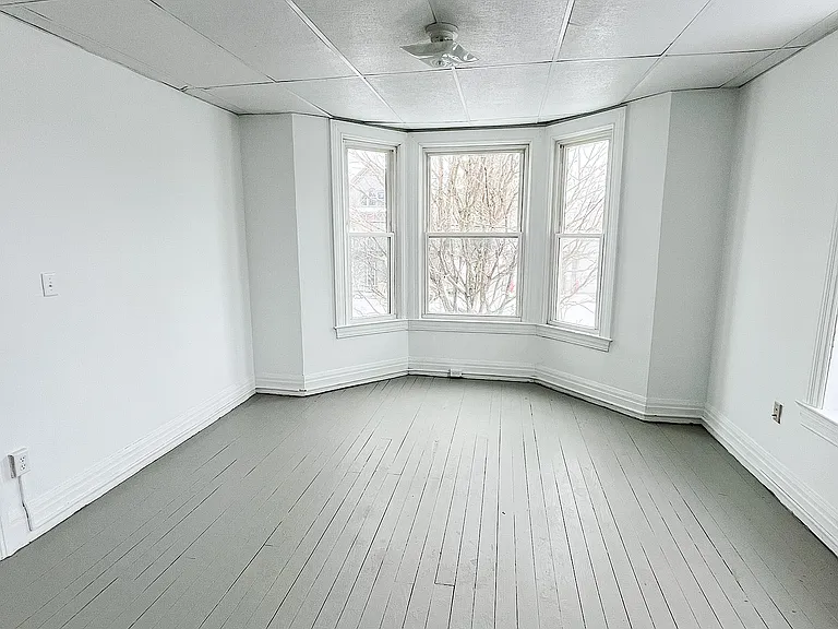 911 State St #2 — Photo 1