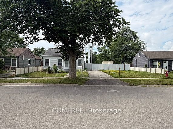 1st image of 142 McArthur Ave