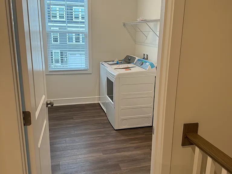 145 Leather Flower Dr — Photo 32