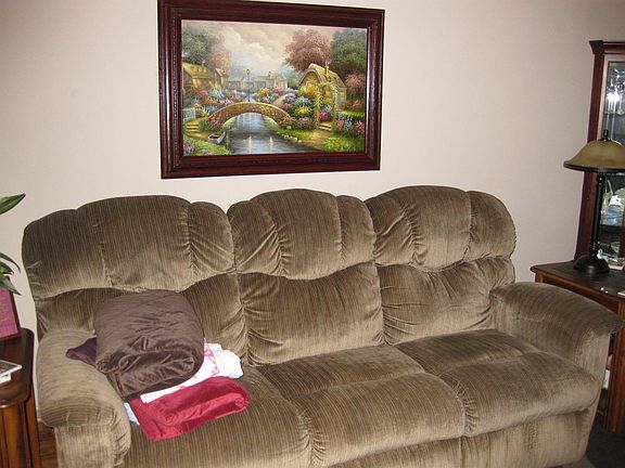 4th image of 1331 Cottonwood Dr